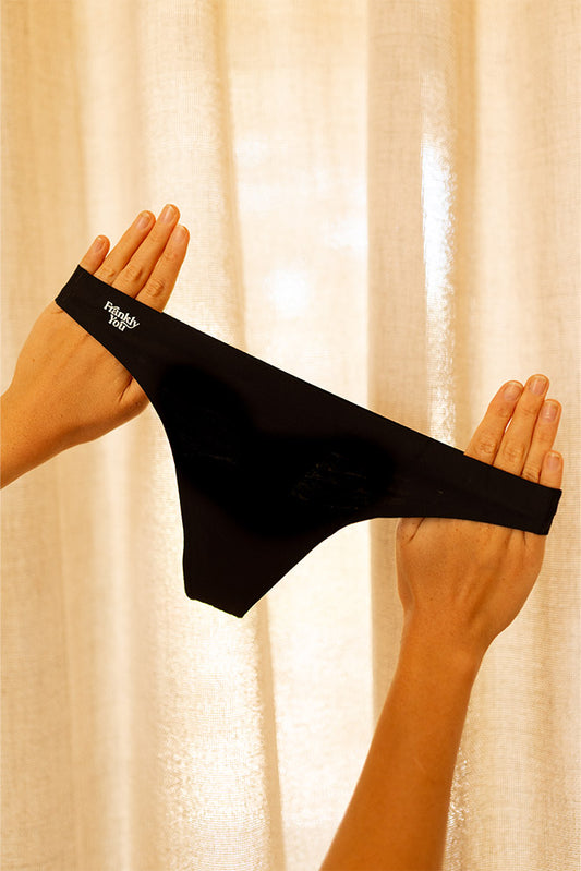 G-STRING: Seamless Low-Cut Leak-Proof G-String